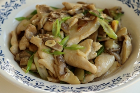 Gà Xào Nấm Bào Ngư