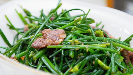 Bò Xào Bông Hẹ